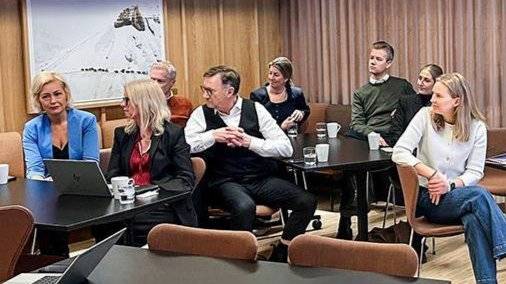 tone tellevik dahl ute i bymiljø